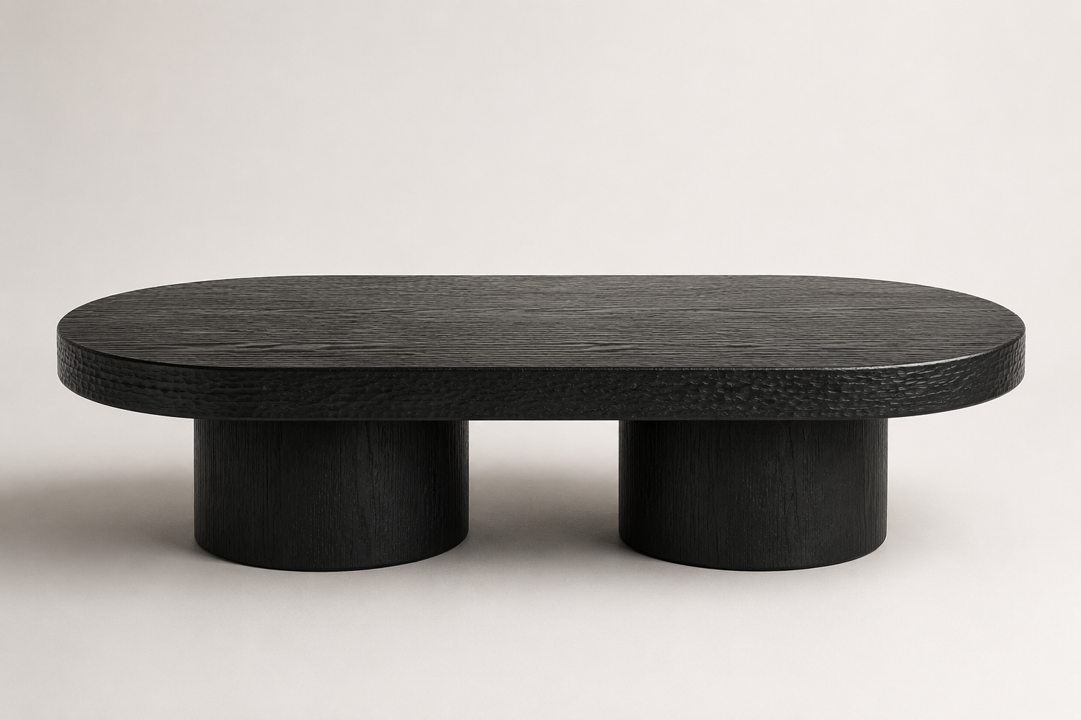 NOIRA FORGÉ Oval  Dinning Table
